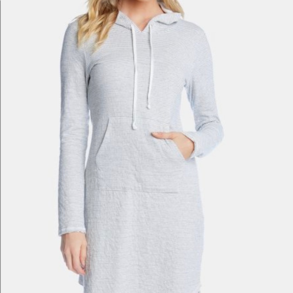 Karen Kane hooded casual dress with front pocket - Picture 1 of 5
